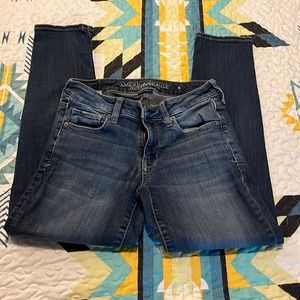 American Eagle size 4 short super stretch